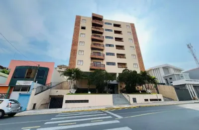 Apartamento 1 dormitório com sacada no centro – serra negra