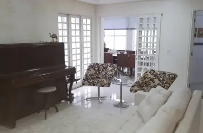 Casa com 3 quartos à venda na Rua Neá, Vila Ré, São Paulo
