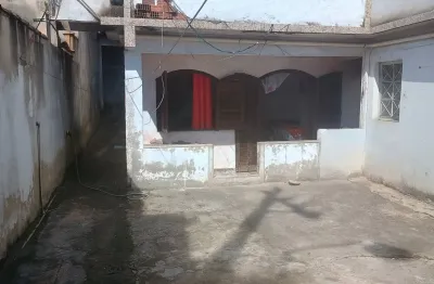 2 casas no mesmo terreno com entrada independente – ideal para renda extra!
