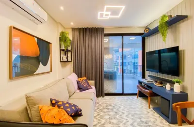 À 200 metros do mar! sofisticação e conforto: apartamento mobiliado com 3 dormitórios na praia de palmas