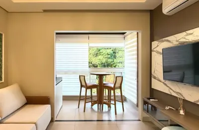 Oportunidade com financiamento direto com proprietário! lindo apartamento mobiliado e decorado, 2 quartos sendo 1 suíte, na praia de palmas para venda