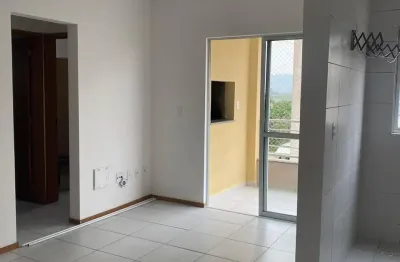 Este imovél e um dos pouco que tem sacada  e churasqueira,o condominio e muito tranquilo