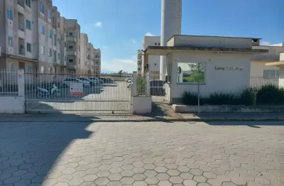 Este imovél e um dos pouco que tem sacada  e churasqueira,o condominio e muito tranquilo