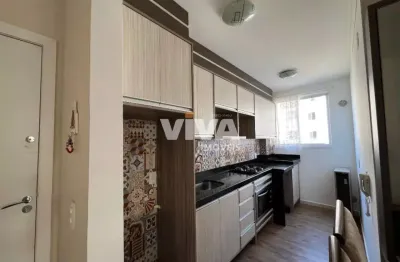 Este imovel esta pronto para morar, com moveis planejados, sacada com reik e churasqueira.