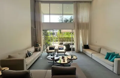 Casa em condomínio fechado pé na areia na praia de pernambuco guarujá sp.