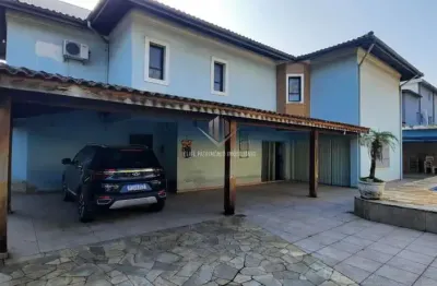 Casa com 6 quartos à venda no Jardim Helena Maria, Guarujá 