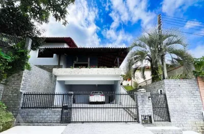 Casa com 3 quartos à venda na escola agrícola, blumenau , 239 m2 por r$ 1.100.000
