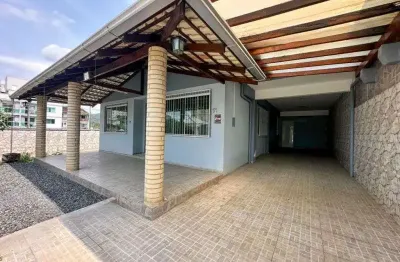 Casa com 5 quartos à venda em água verde, blumenau , 232 m2 por r$ 740.000