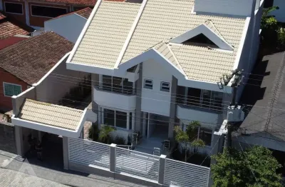 Casa com 3 quartos à venda na escola agrícola, blumenau , 350 m2 por r$ 2.980.000