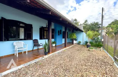 Casa com 4 quartos à venda na escola agrícola, blumenau , 196 m2 por r$ 800.000
