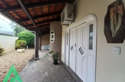 Casa com 3 quartos à venda em água verde, blumenau , 280 m2 por r$ 1.000.000