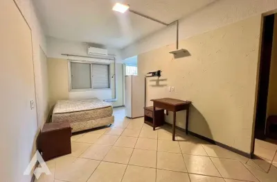 Apartamento com 1 quarto para alugar no Victor Konder, Blumenau , 25 m2 por R$ 1.300