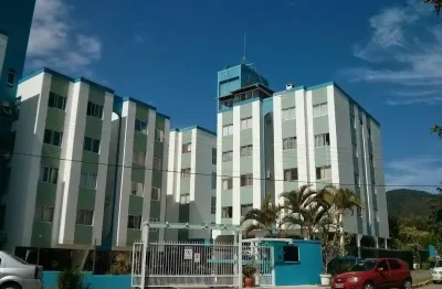 Maravilhoso apartamento de 2 quartos no Bairro Itacorubi em Fpoliss