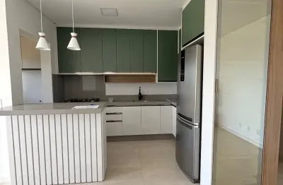 Apartamento com móveis sob medida em todos os cômodos