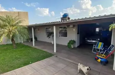 Casa para venda em canoas, guajuviras, 3 dormitórios, 1 banheiro, 4 vagas