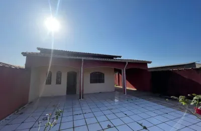 Oportunidade imperdível - casa em lote inteiro á venda em itanhaém/sp.