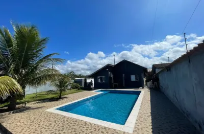 Casa espaçosa com piscina no bairro cibratel 2 em itanhaém/sp