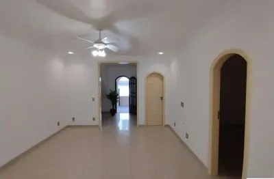 Imóvel à venda em copacabana, rio de janeiro - rj: casa com 2 quartos, 1 suíte, 3 banheiros e 1 vaga de garagem!