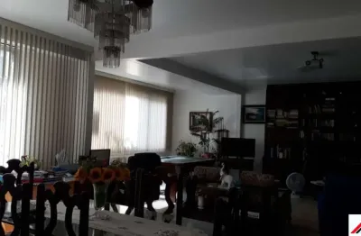 Apartamento de luxo à venda em copacabana, rio de janeiro: 3 quartos, 1 suíte, 1 sala, 3 banheiros, 1 vaga de garagem, 200m².