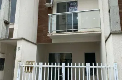 Casa com 2 quartos para alugar na Servidão Hilda Ponick, 3, Iririú, Joinville