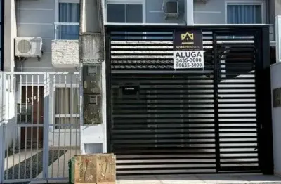 Sobrado geminado no adhemar garcia com 2 quartos para locação, 68 m²