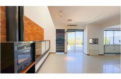 Casa com 2 quartos à venda na Rua Oscar Schneider, 485, Medianeira, Porto Alegre