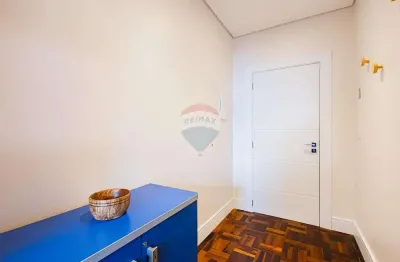 Apartamento com 76 m² com 2 dormitórios, 2 banheiros e 1 vaga no bairro petrópolis à venda por r$415.000,00