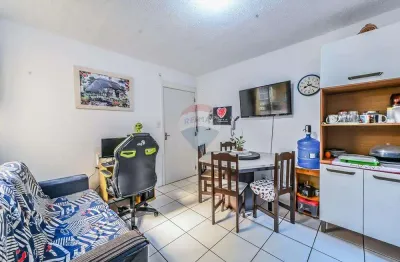 Apartamento com 2 quartos à venda na Rua Intendente Alfredo Azevedow, 843, Coronel Aparício Borges, Porto Alegre