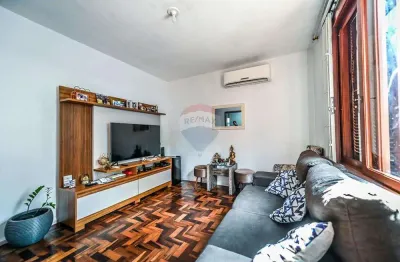 Casa com 3 quartos à venda na Rua João Fernandes Soares, 69, Santa Tereza, Porto Alegre