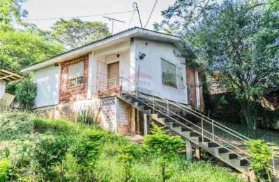 Casa de 03 dormitórios em esquina privilegiada no condomínio jd medianeira