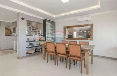 Casa com 4 quartos à venda na Rua Goitacaz, 333, Vila Assunção, Porto Alegre