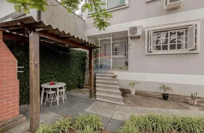 Casa com 3 quartos à venda na Rua Ernesto Pellanda, 78, Vila Jardim, Porto Alegre