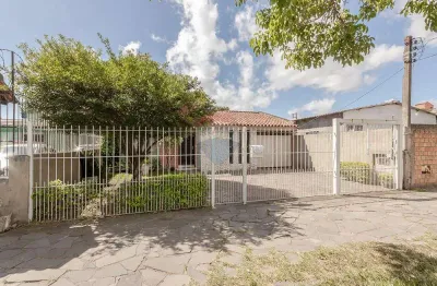 Casa com 4 quartos à venda na Rua Doutor Barcelos, 1970, Camaquã, Porto Alegre