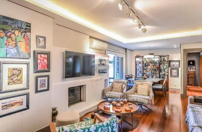 Cobertura estilo casa,  totalmente reformada, 4 d sendo 2 suites - bairro cristal