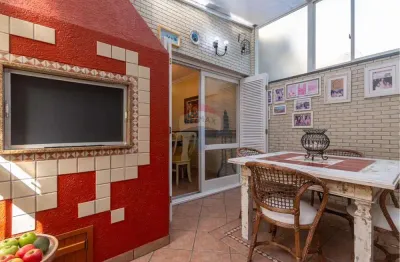 'sobrado em condomínio fechado com 4 quartos e 2 suites boa vista