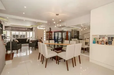Casa com 3 quartos à venda na Rua Cananéia, 340, Chácara das Pedras, Porto Alegre