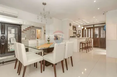 Casa com 3 quartos à venda na Rua Cananéia, 340, Chácara das Pedras, Porto Alegre