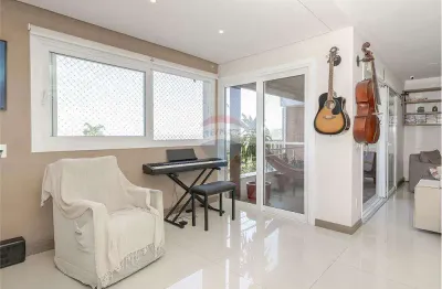 Casa com 4 quartos à venda na Rua Goitacaz, 333, Vila Assunção, Porto Alegre