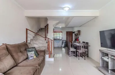 Casa com 3 quartos à venda na Rua Hugo Nelson Magalhães, 141, Rubem Berta, Porto Alegre