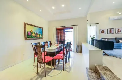 Casa em condomínio fechado com 3 quartos à venda na Rua Alcebíades Antônio dos Santos, 356, Nonoai, Porto Alegre