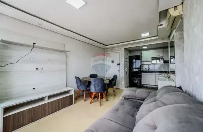 Apartamento mobiliado 02 dormitórios vaga de garagem coberta andar alto