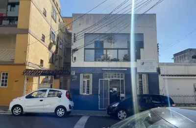 Apartamento com 2 quartos para alugar no Centro, Santa Maria 