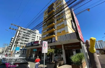 Apartamento com 2 quartos para alugar no Centro, Santa Maria 
