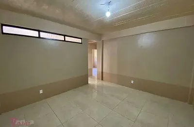 Apartamento com 3 quartos para alugar na Nossa Senhora de Fátima, Santa Maria 