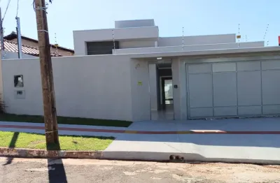 Casa com 3 quartos à venda no Carandá Bosque, Campo Grande 