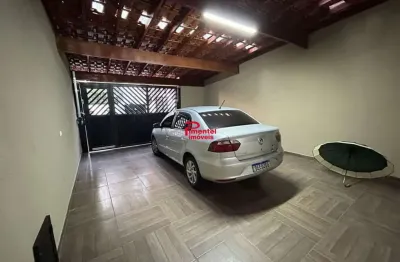 Casa  3 dormitórios 1 suíte c/ piscina p/ venda na guilhermina praia grande-sp
