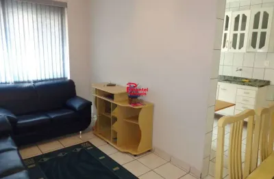 Apartamento reformado 2 dormitórios p/ venda na guilhermina em praia grande