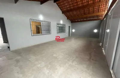 Casa isolada  c/4 dormitórios 1 suíte para venda na vila tupi praia grande-sp