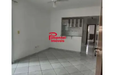 Apartamento 1 dormitório p/ alugar no bairro da guilhernima em praia grande/sp