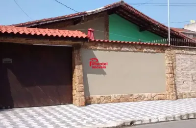 Casa geminada c/ 120,m² de área útil contendo 2 dormitórios em praia grande-sp